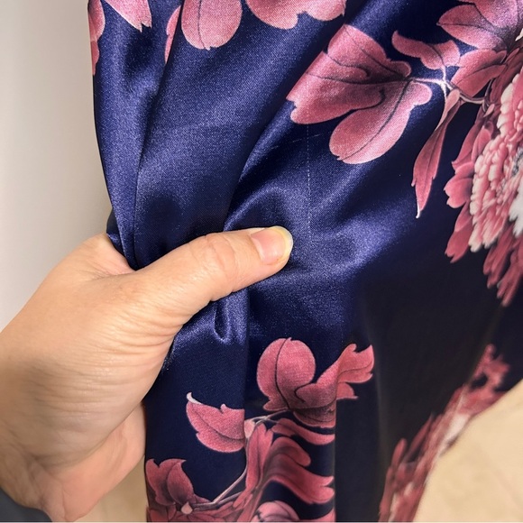 Unbranded Bridesmaid women’s X-Large or 1X Satin Feel robe Wedding Party - Picture 3 of 7